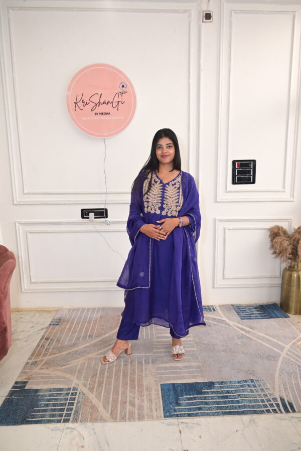 Pure Mul Chanderi 3-Piece Suit Set with Zari Thread Handwork