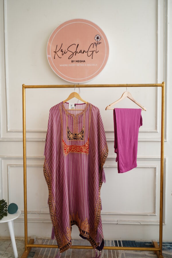 Pure Muslin Kaftan Kurta Set with Zari Thread Work