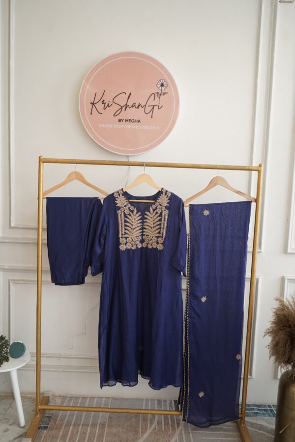 Pure Mul Chanderi 3-Piece Suit Set with Zari Thread Handwork